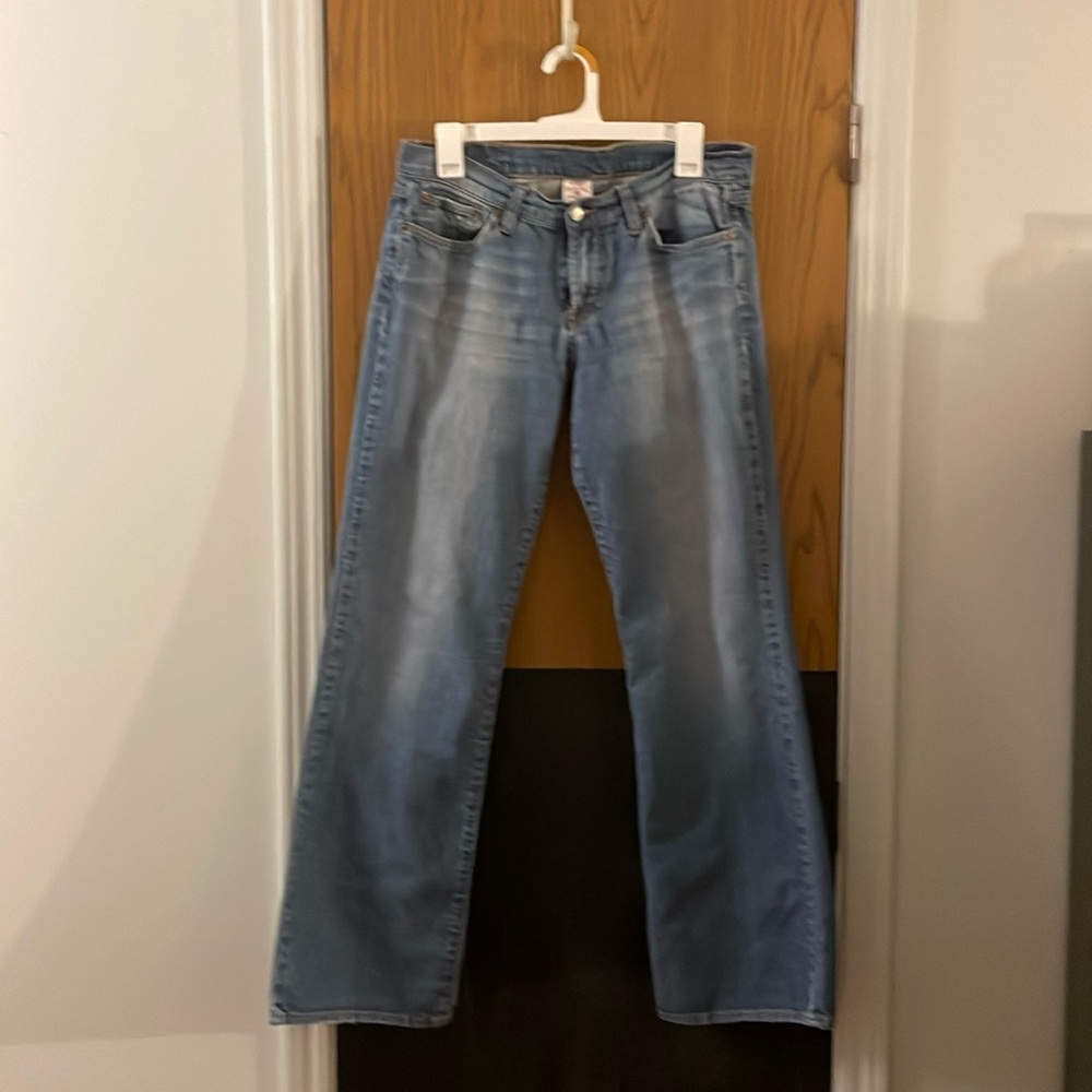 Female Lucky Brand Jeans